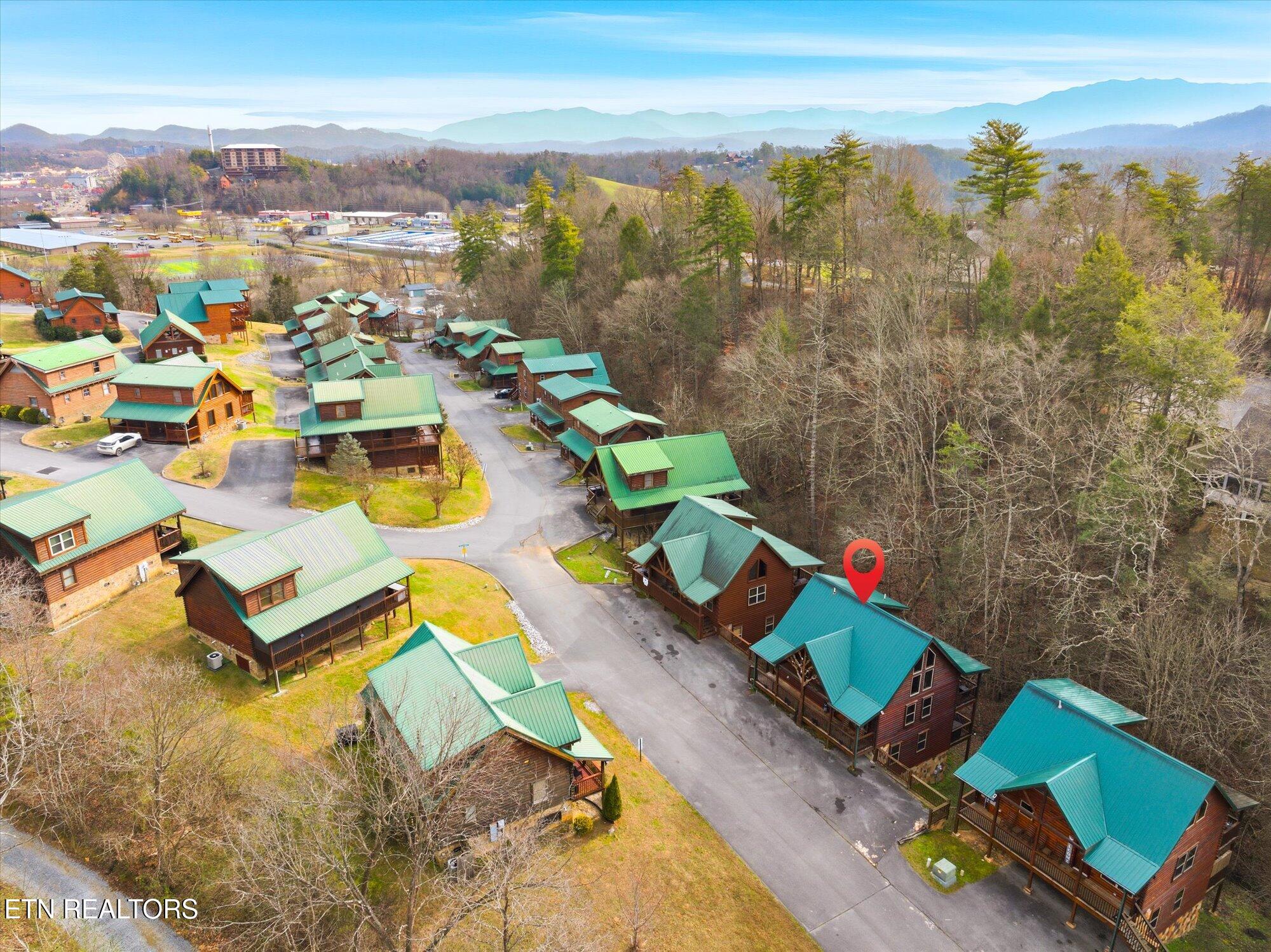 551 Blackberry Ridge Way Pigeon Forge TN 37863