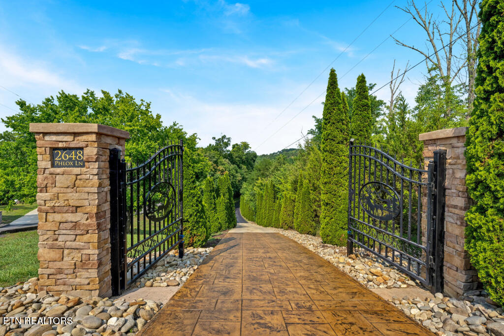 2648 Phlox Lane White Pine TN 37890