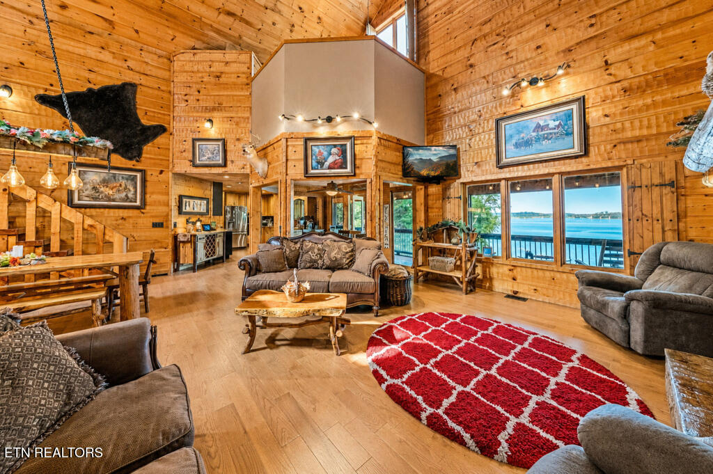 2648 Phlox Lane White Pine TN 37890