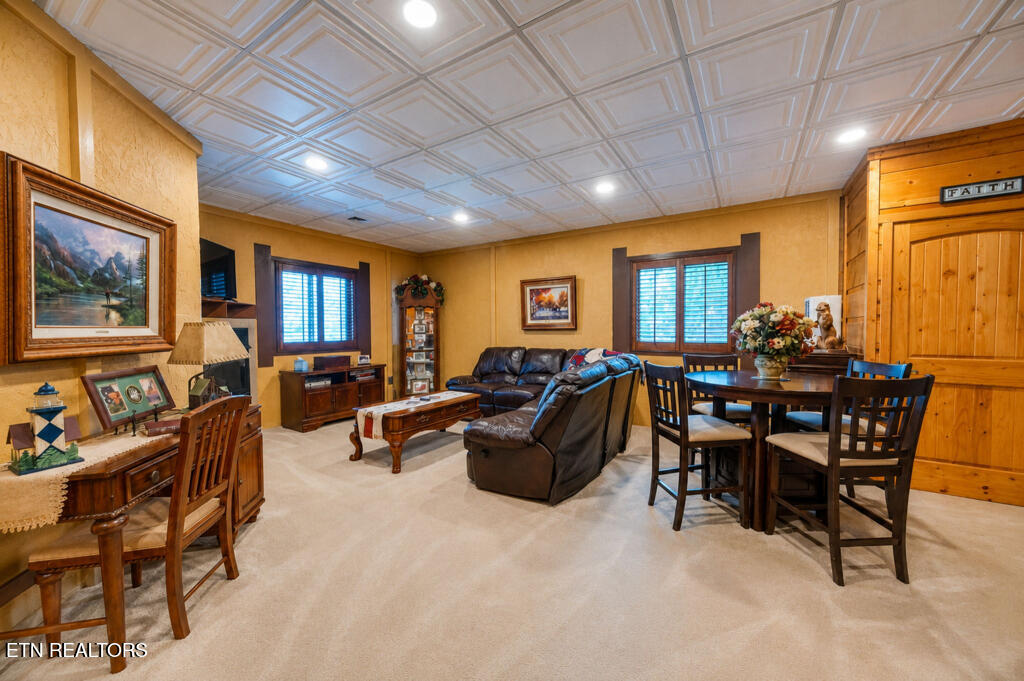 2648 Phlox Lane White Pine TN 37890