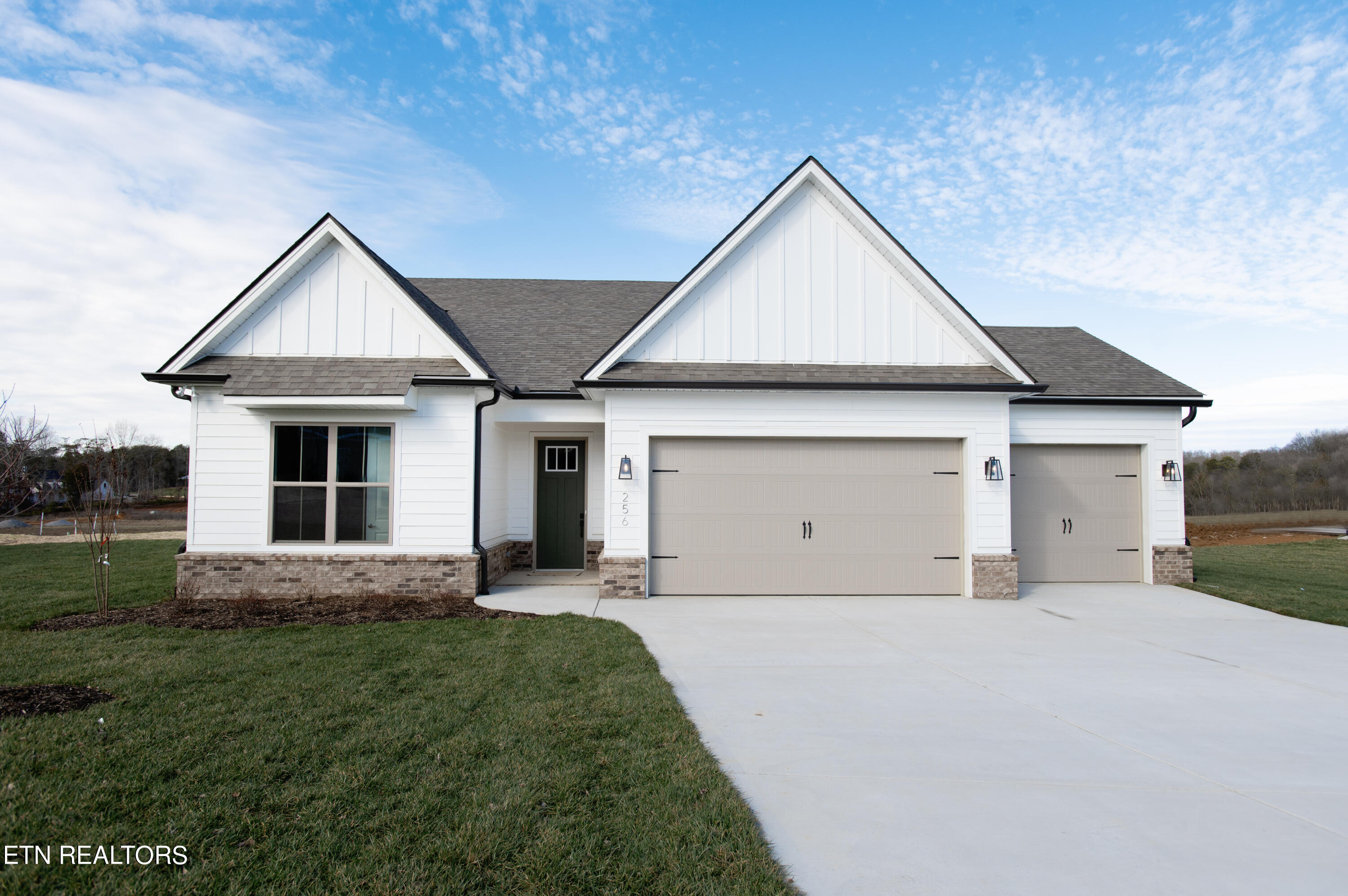 256 Clover Circle Lenoir City TN 37772