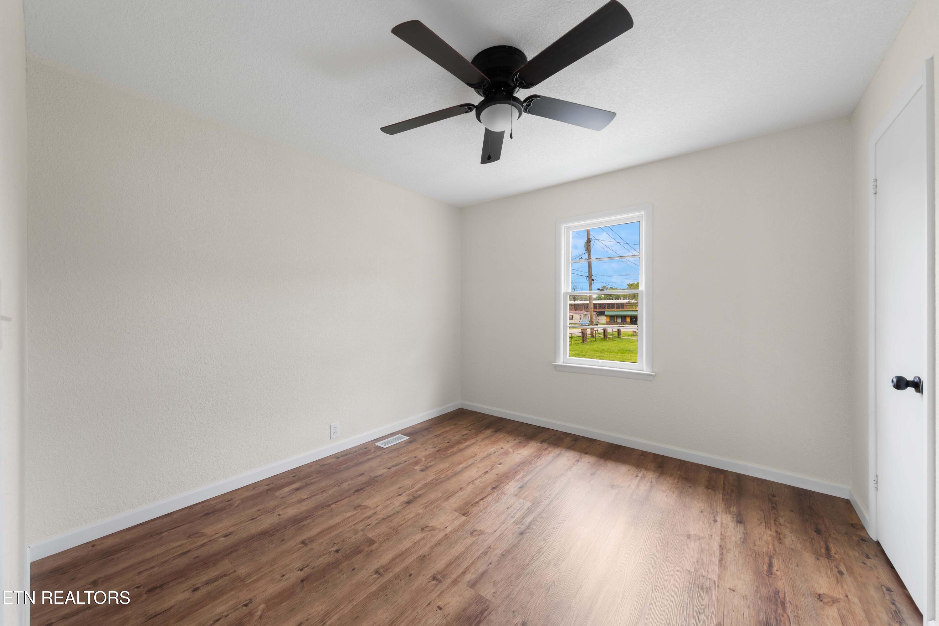 311 E Prospect Street Lafollette TN 37766