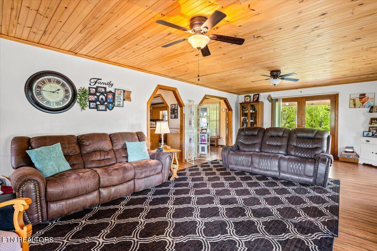 2670 Leatherwood Ford Road Jamestown TN 38556