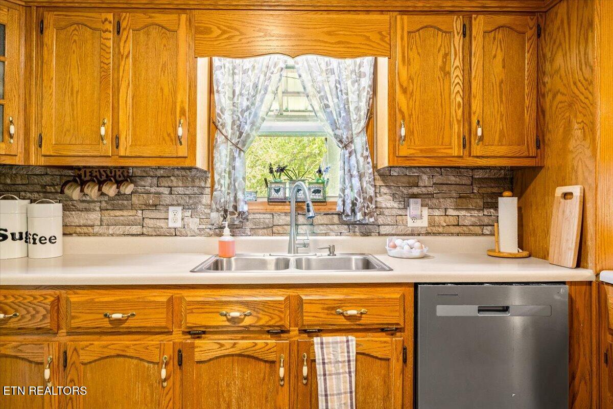 2670 Leatherwood Ford Road Jamestown TN 38556