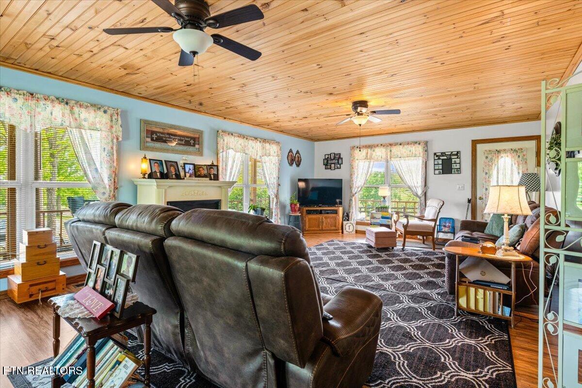 2670 Leatherwood Ford Road Jamestown TN 38556