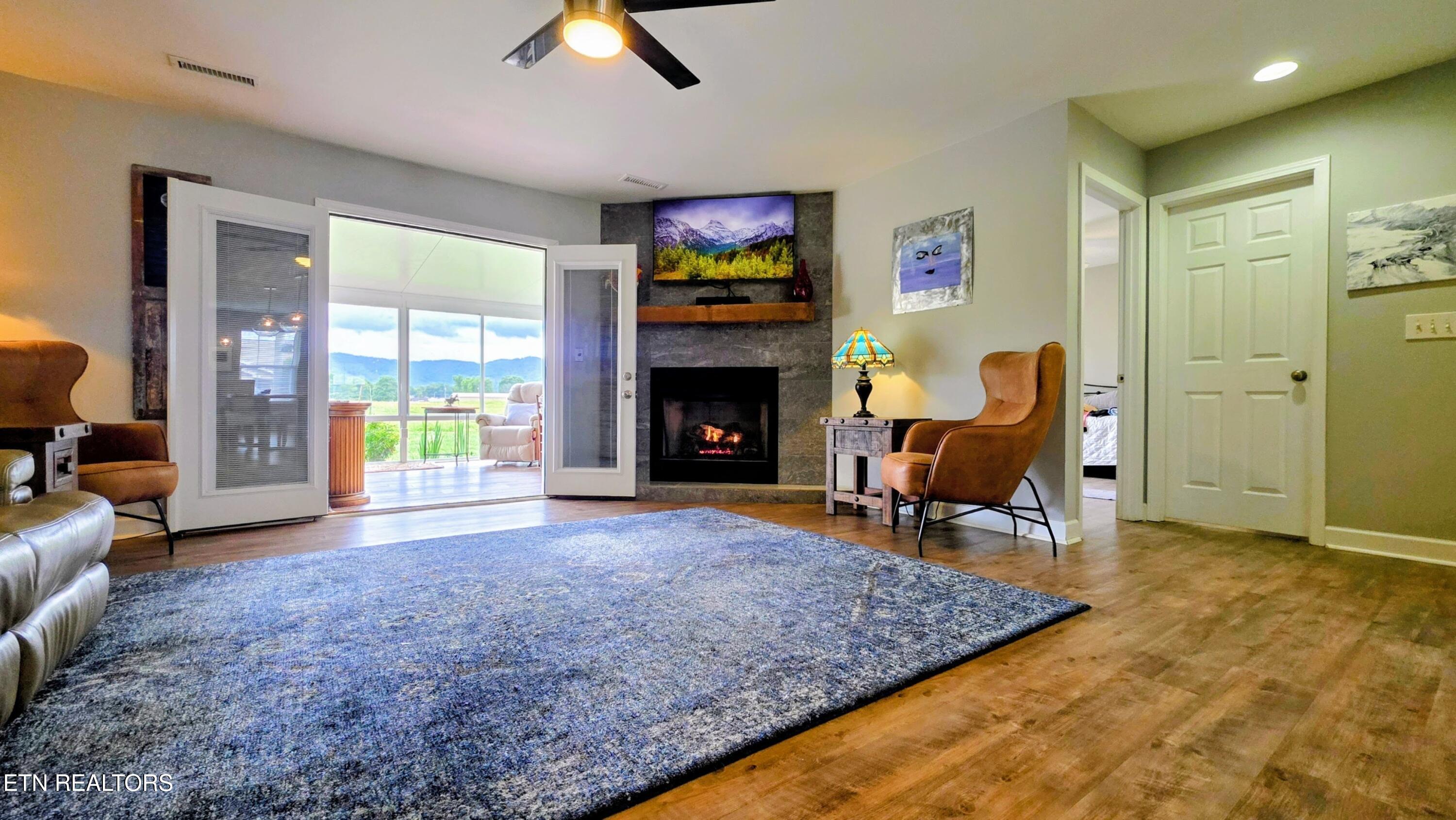 2423 Frost Valley Court Sevierville TN 37876