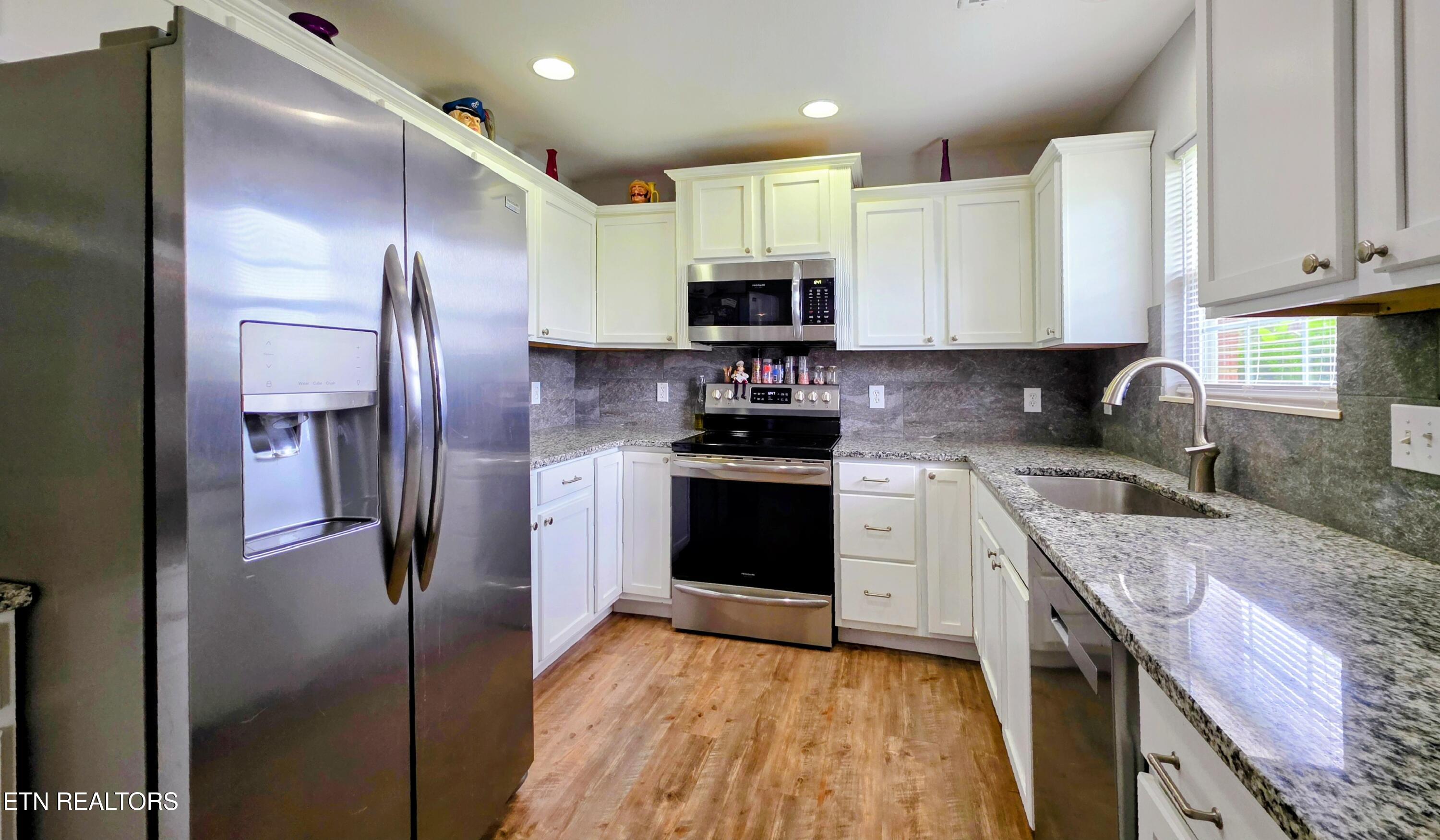 2423 Frost Valley Court Sevierville TN 37876