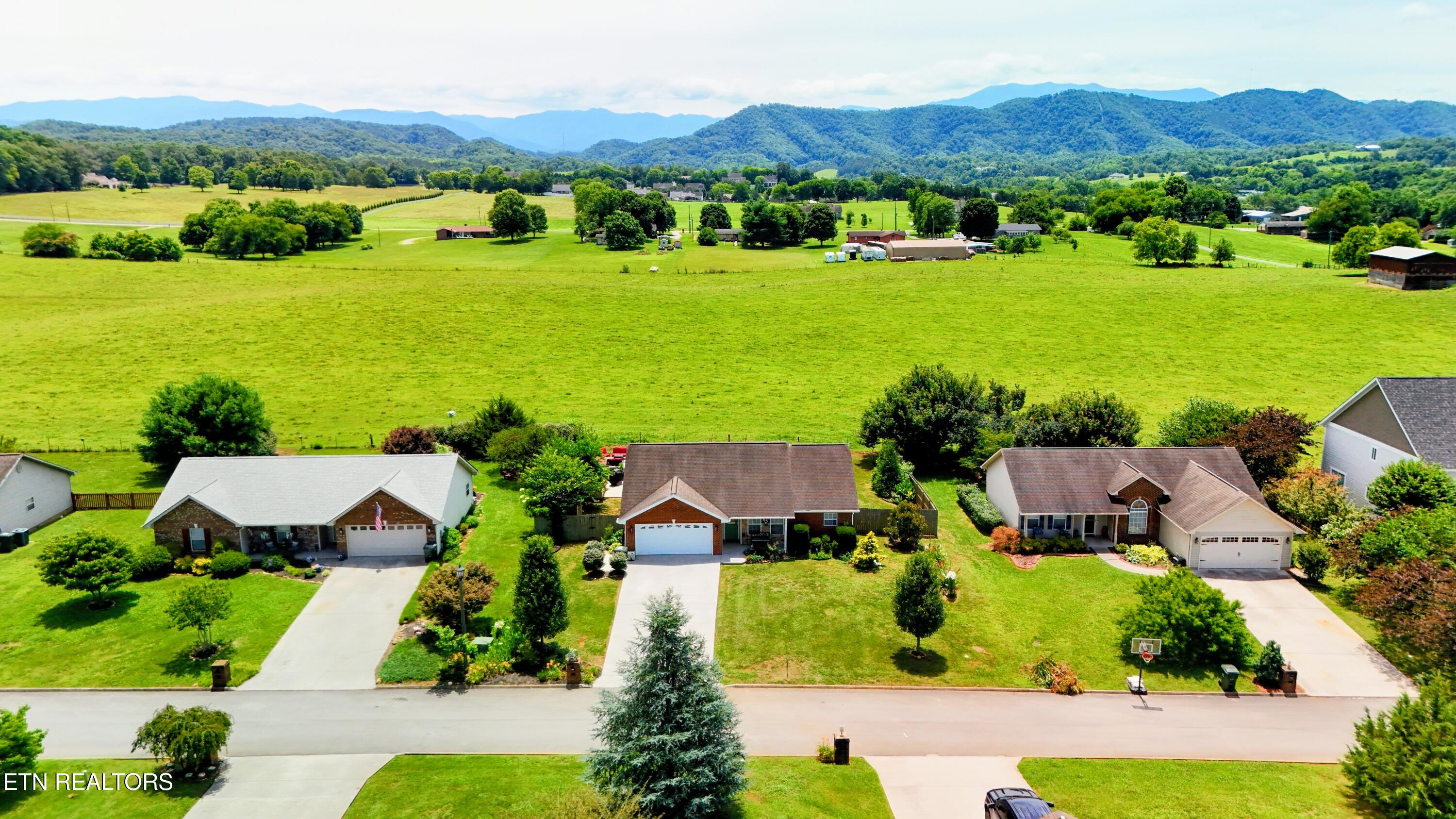 2423 Frost Valley Court Sevierville TN 37876