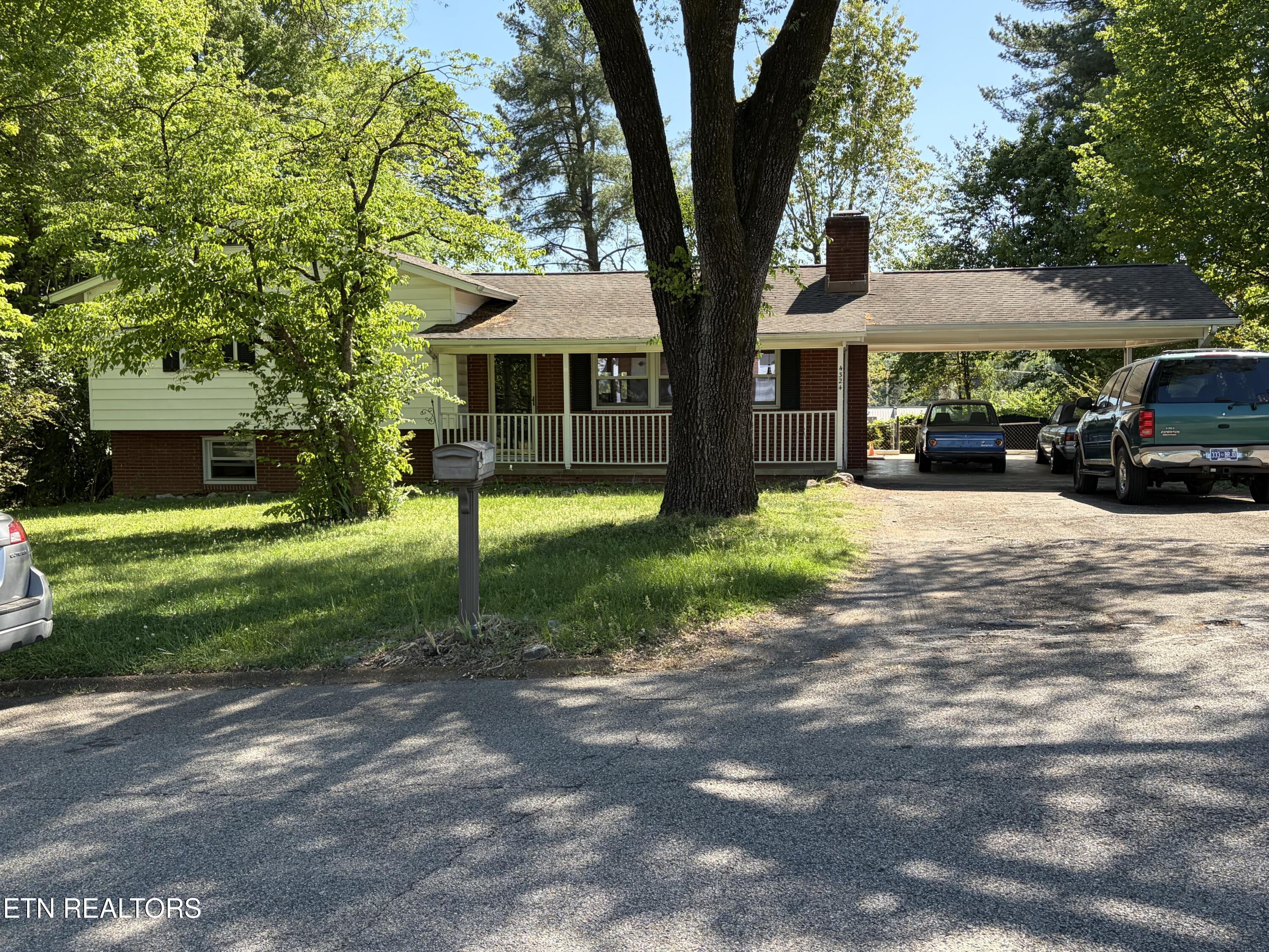 4324 Royalview Road Knoxville TN 37921