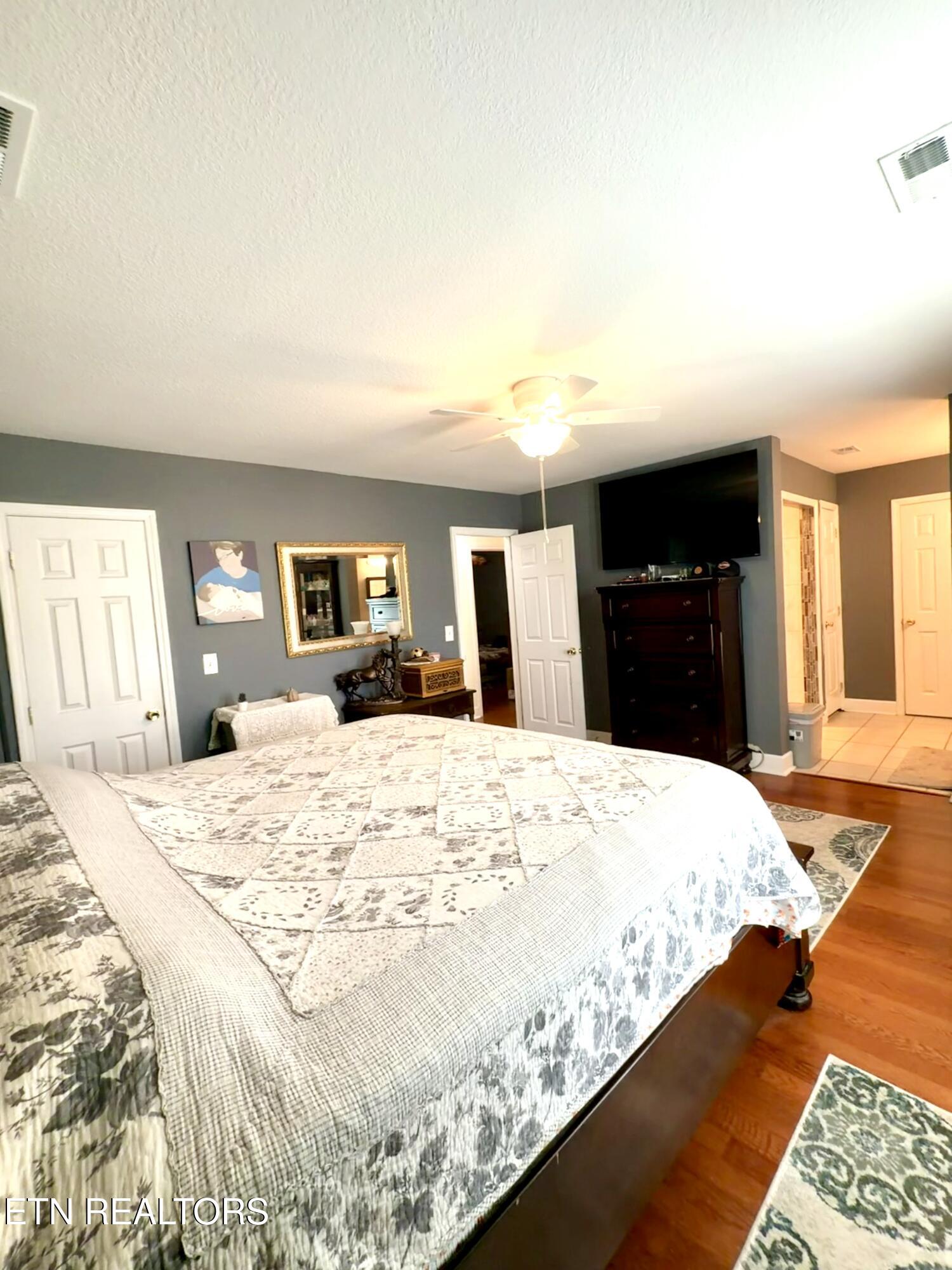 1049 Little Dogwood Road Kingston TN 37763