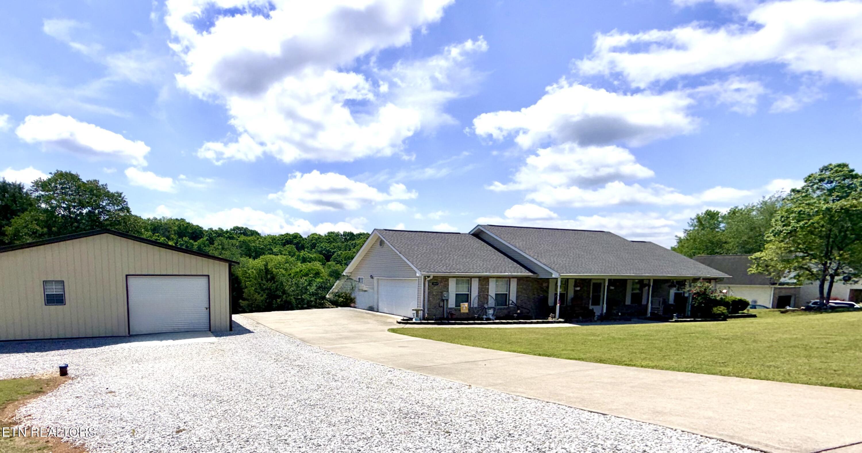 1049 Little Dogwood Road Kingston TN 37763