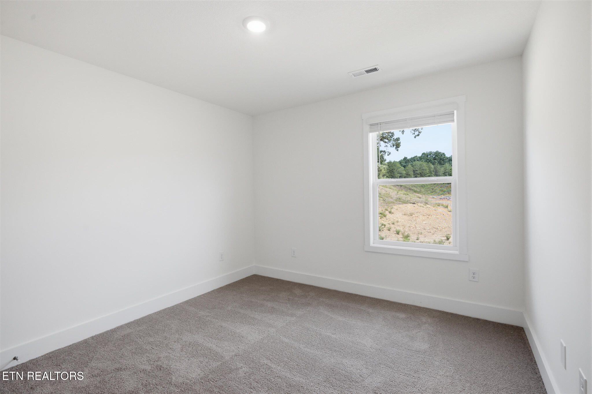 1414 Relaxation Run Sevierville TN 37876
