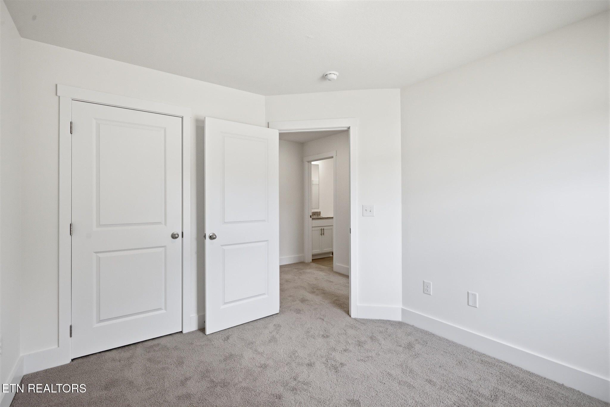 1414 Relaxation Run Sevierville TN 37876