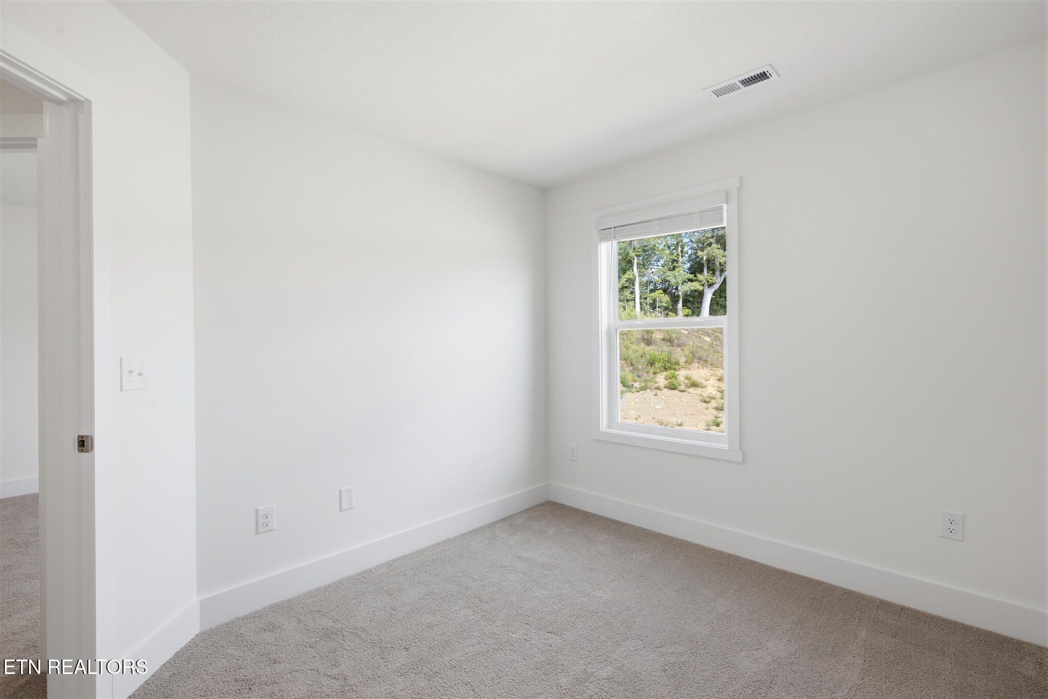 1414 Relaxation Run Sevierville TN 37876