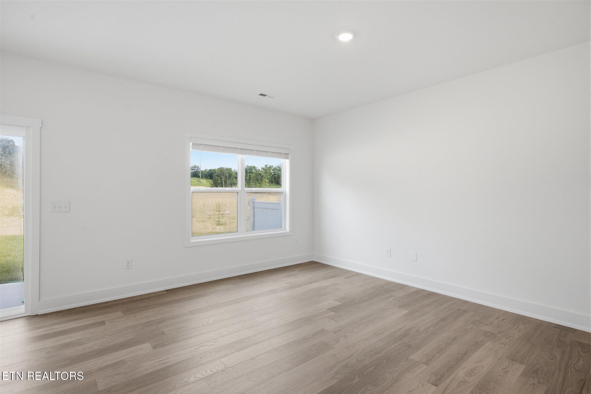 1414 Relaxation Run Sevierville TN 37876