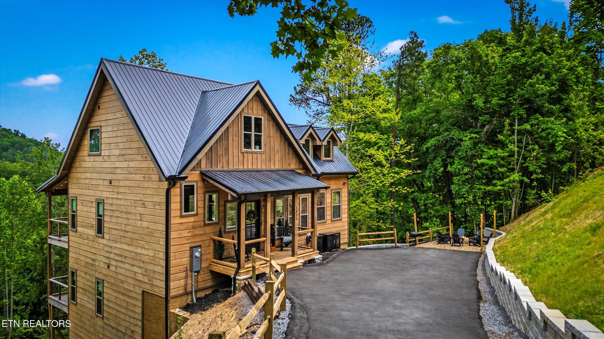 2939 Lightning Strike Drive Sevierville TN 37862