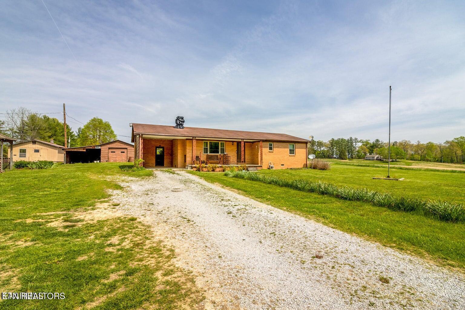 2854 Airport Road Oakdale TN 37829
