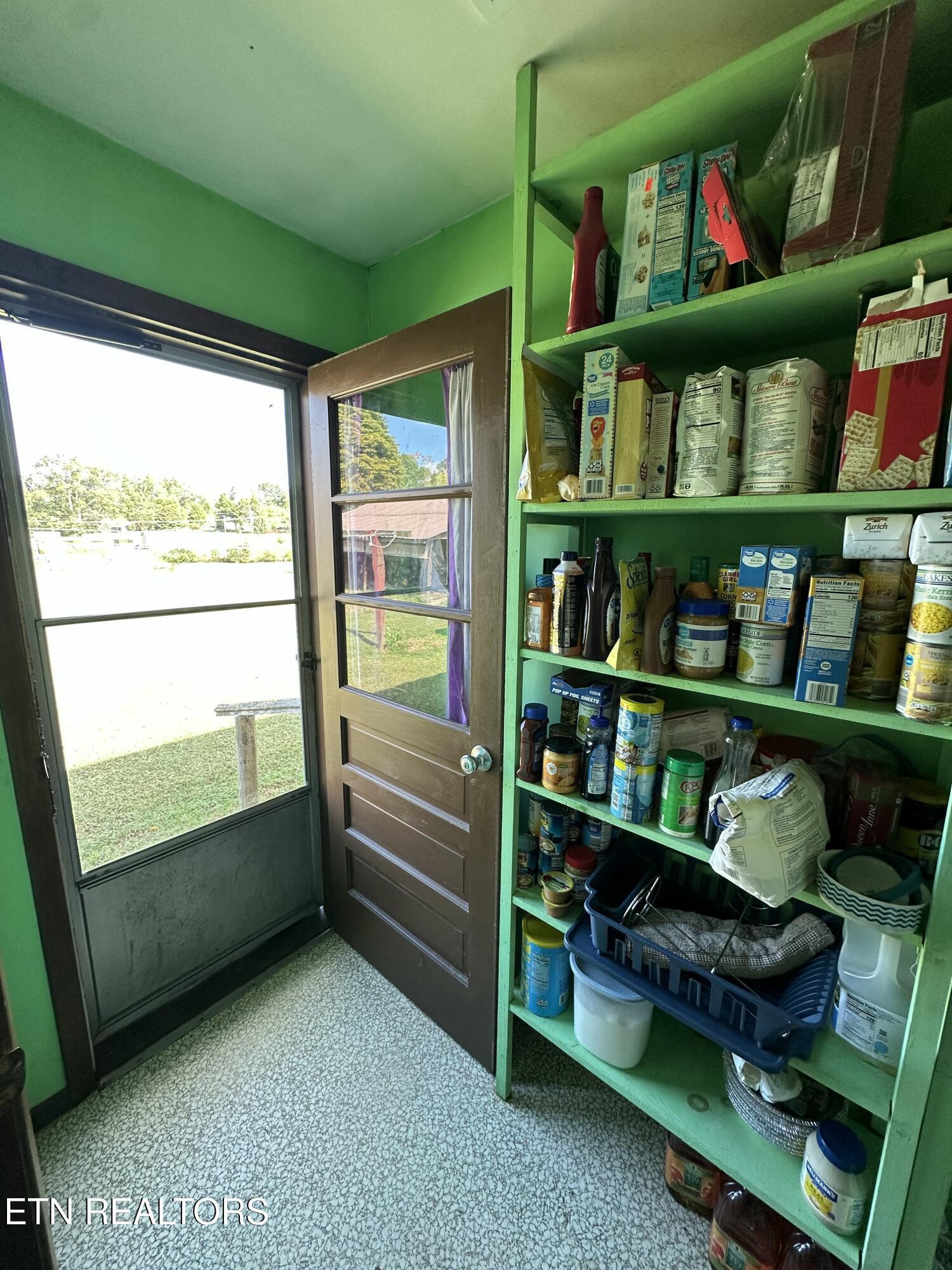 2854 Airport Road Oakdale TN 37829