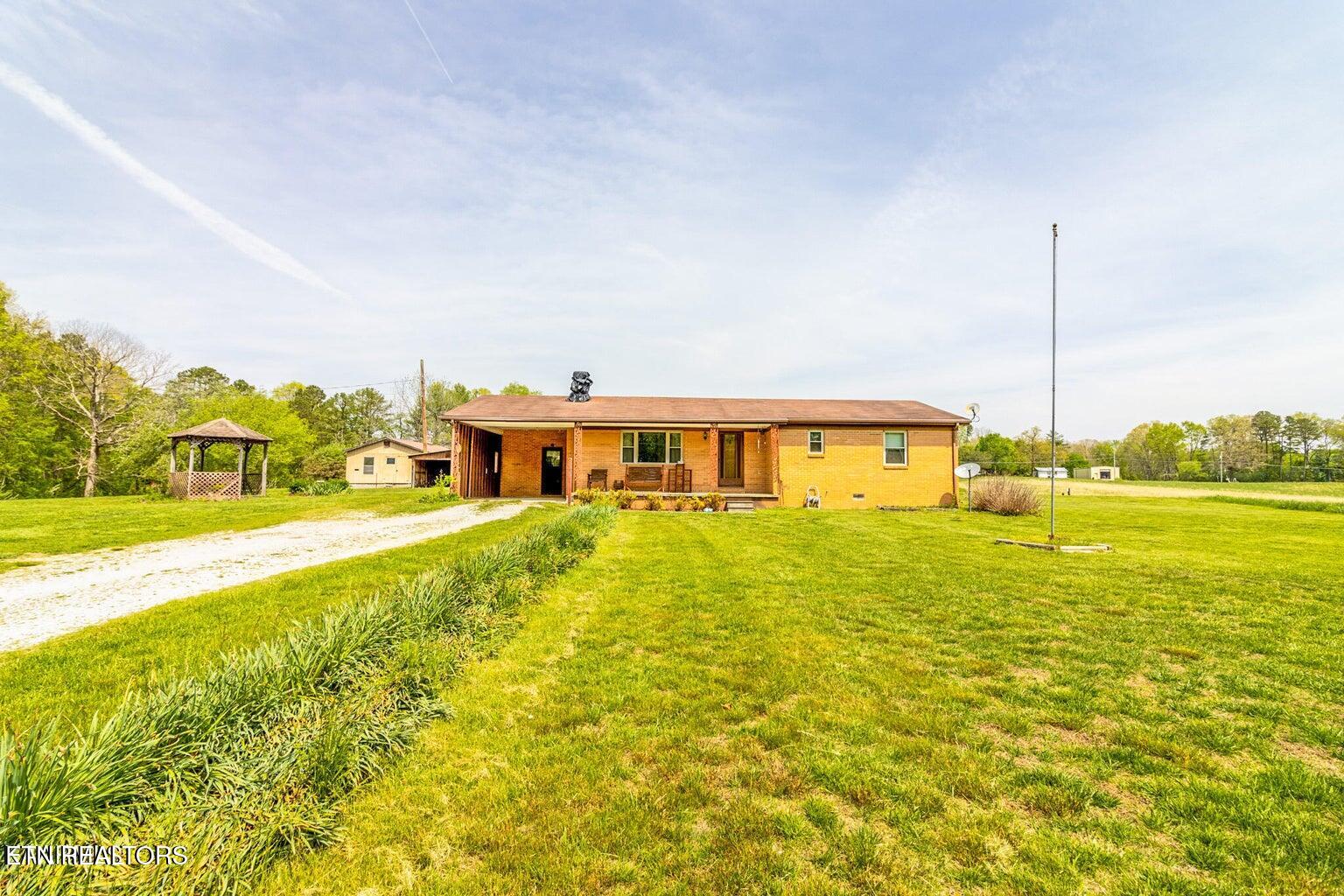 2854 Airport Road Oakdale TN 37829