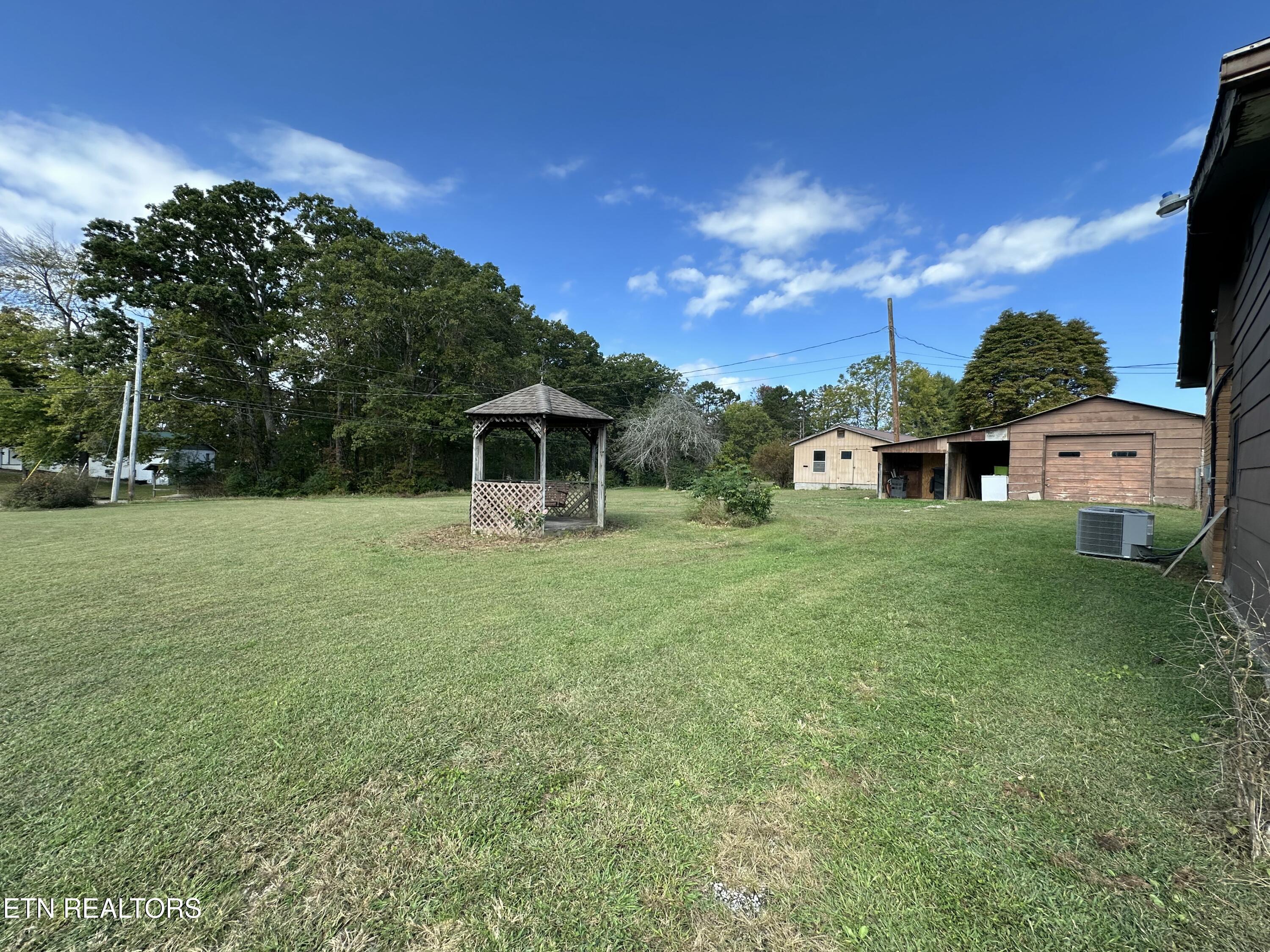2854 Airport Road Oakdale TN 37829