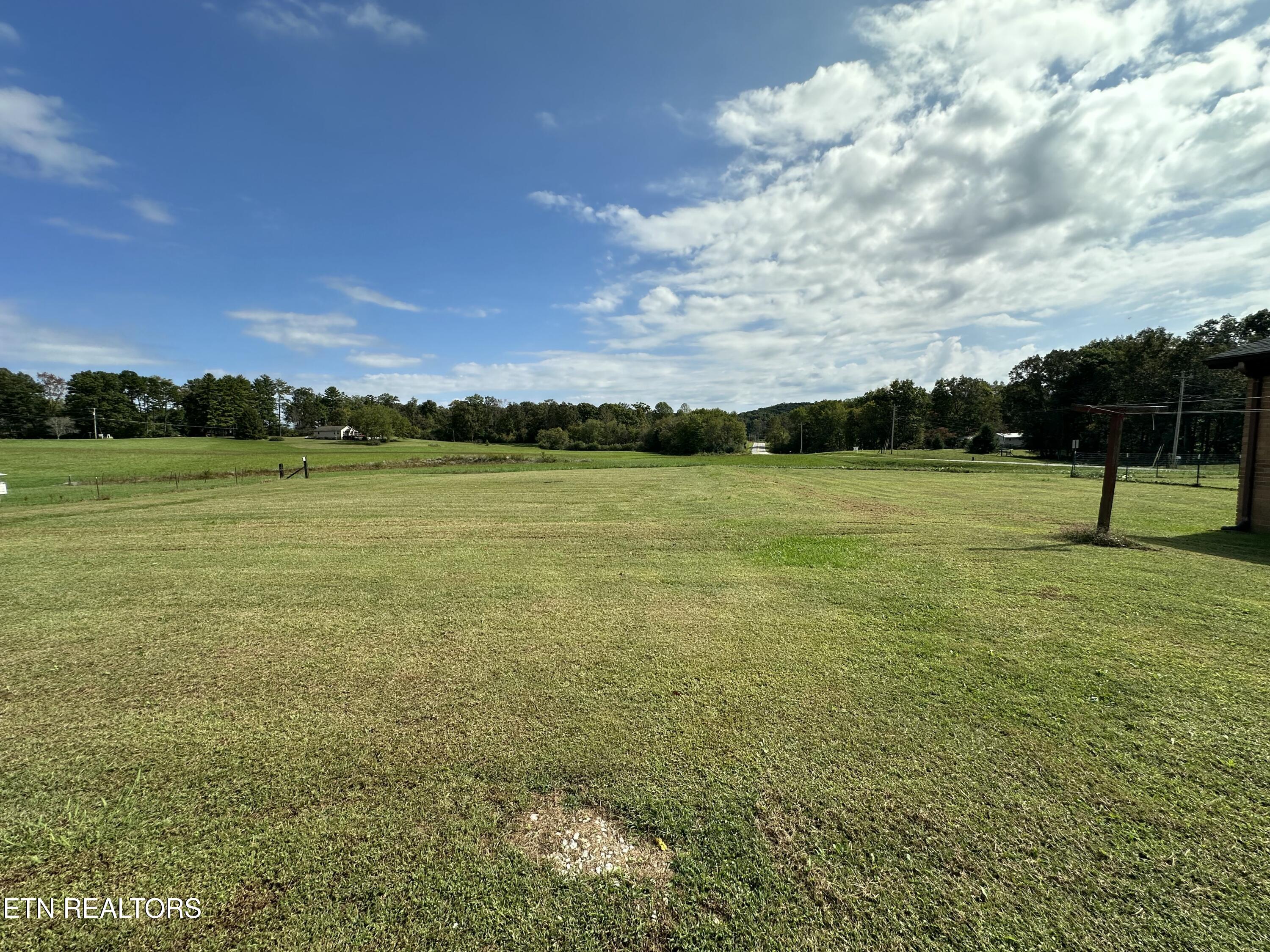2854 Airport Road Oakdale TN 37829