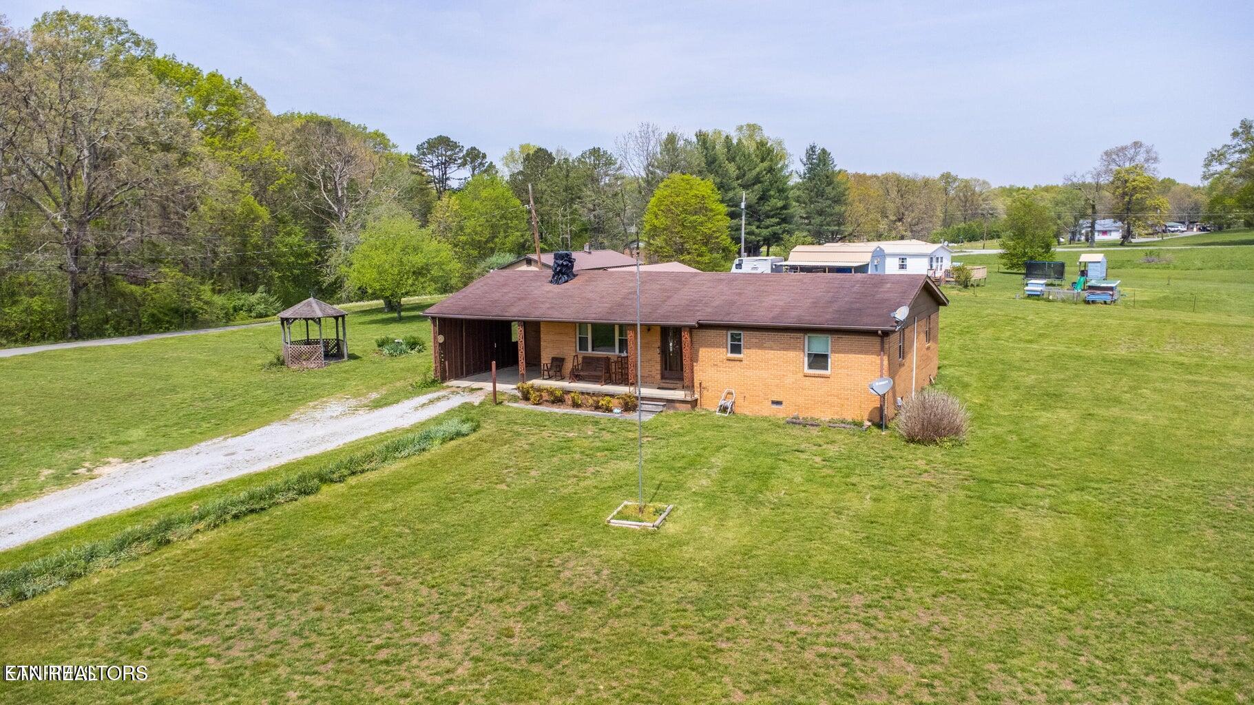 2854 Airport Road Oakdale TN 37829