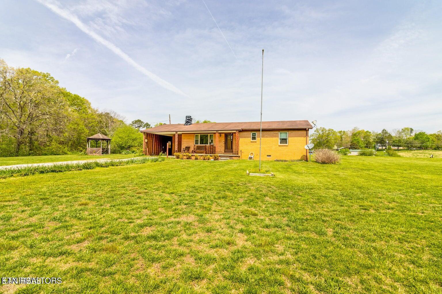 2854 Airport Road Oakdale TN 37829