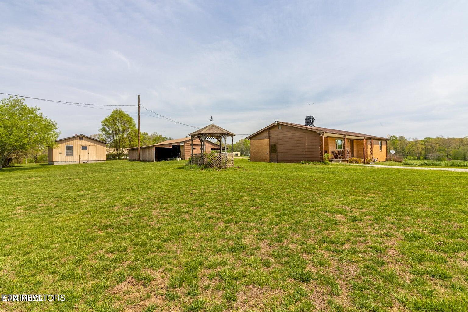 2854 Airport Road Oakdale TN 37829