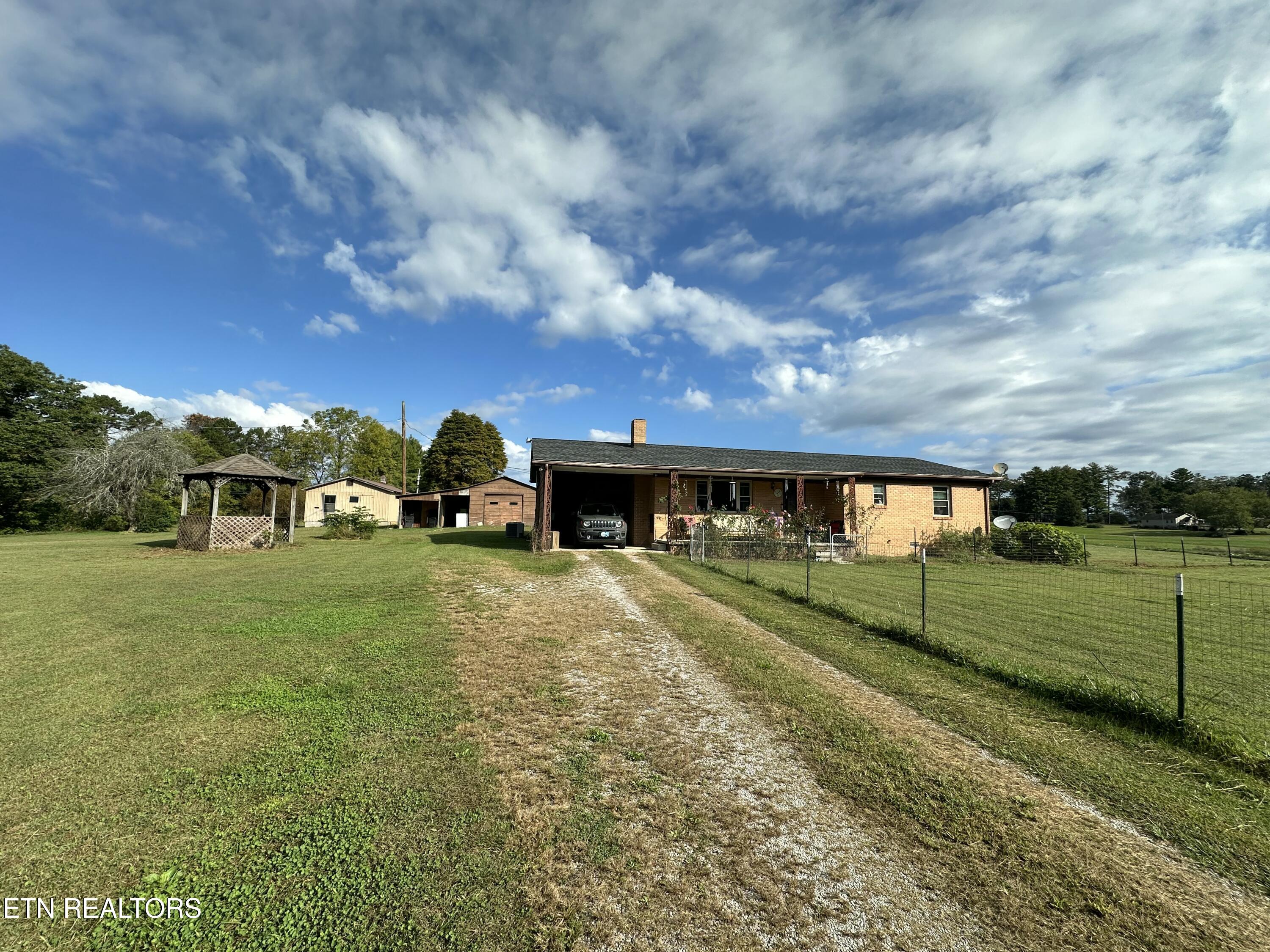 2854 Airport Road Oakdale TN 37829