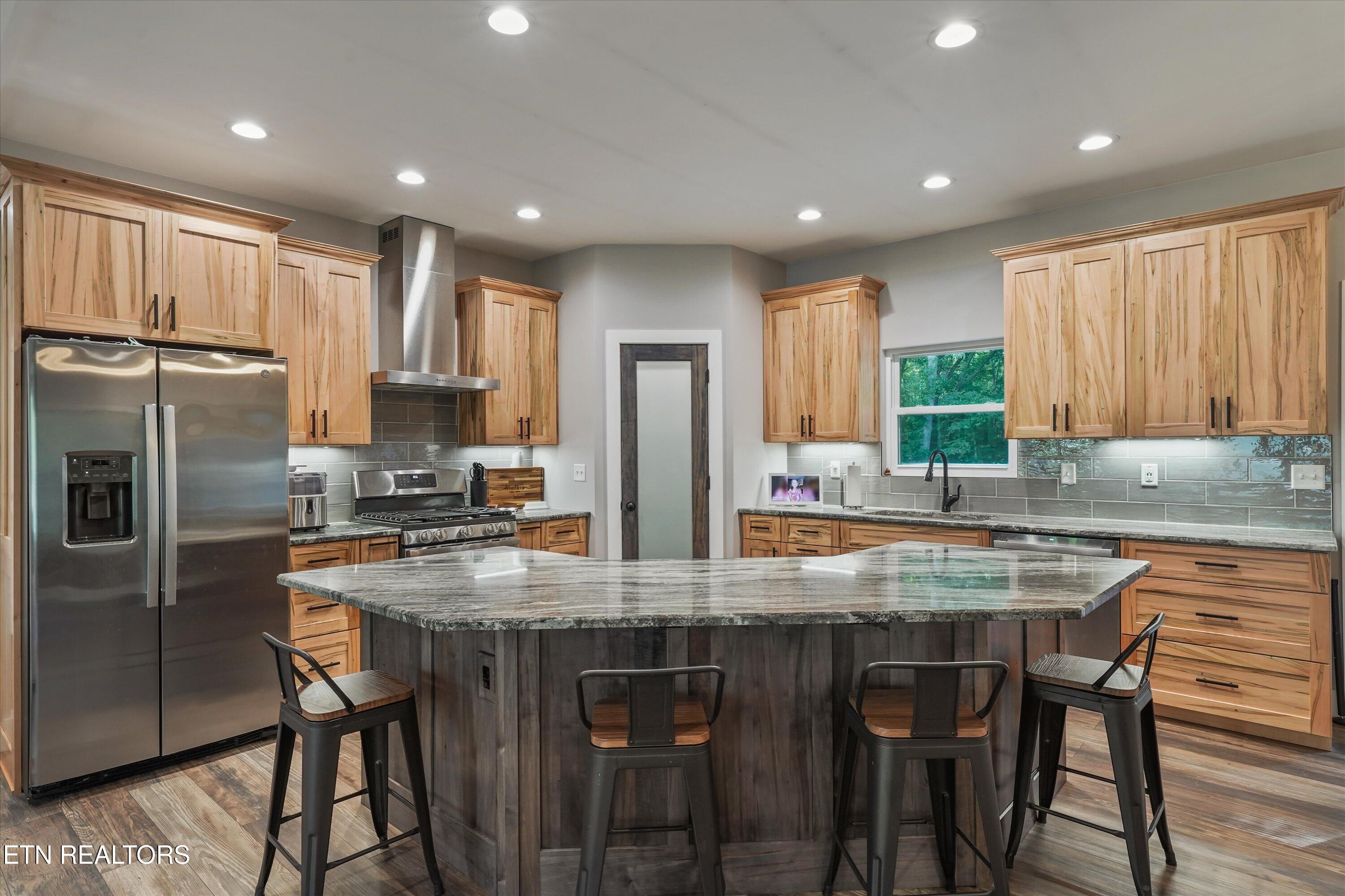 964 Deerwood Drive Dandridge TN 37725