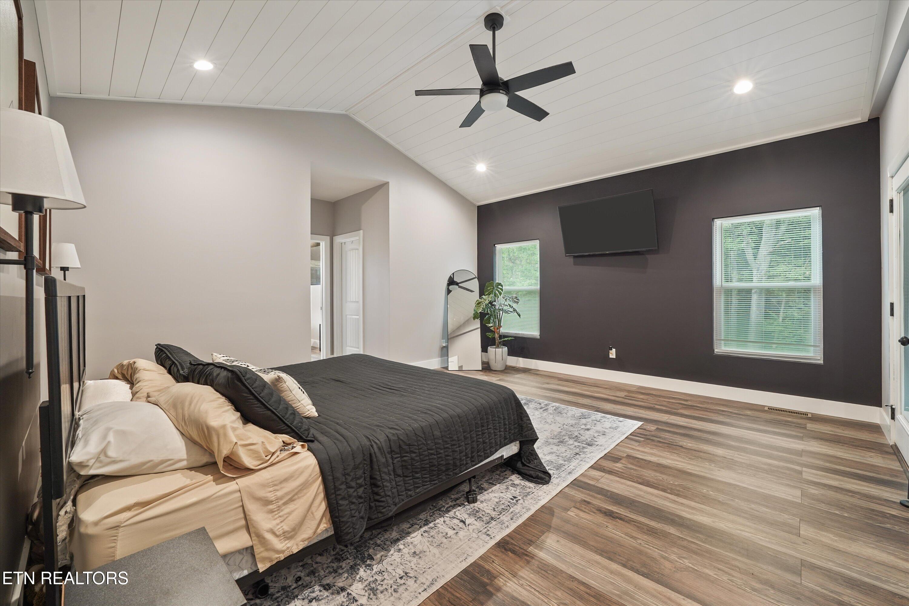 964 Deerwood Drive Dandridge TN 37725