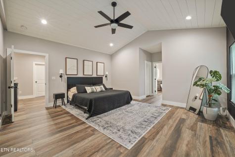 964 Deerwood Drive Dandridge TN 37725
