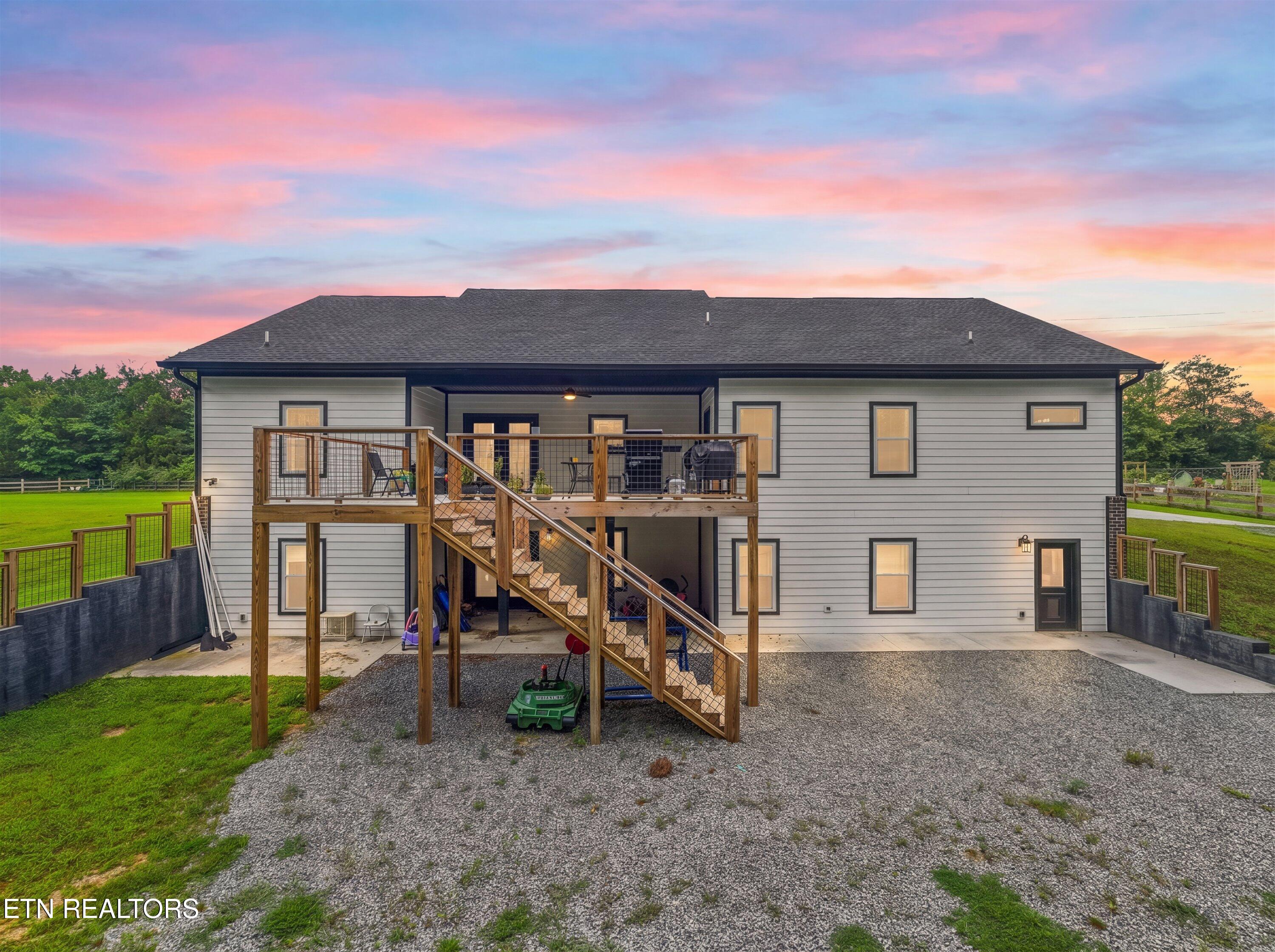 964 Deerwood Drive Dandridge TN 37725