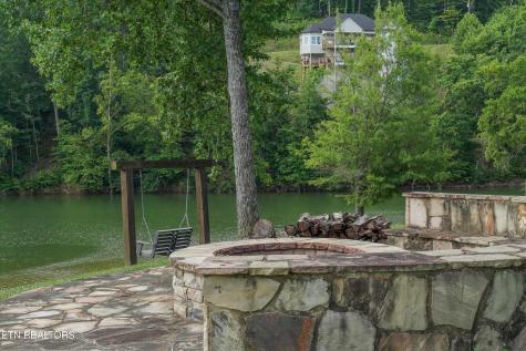 964 Deerwood Drive Dandridge TN 37725