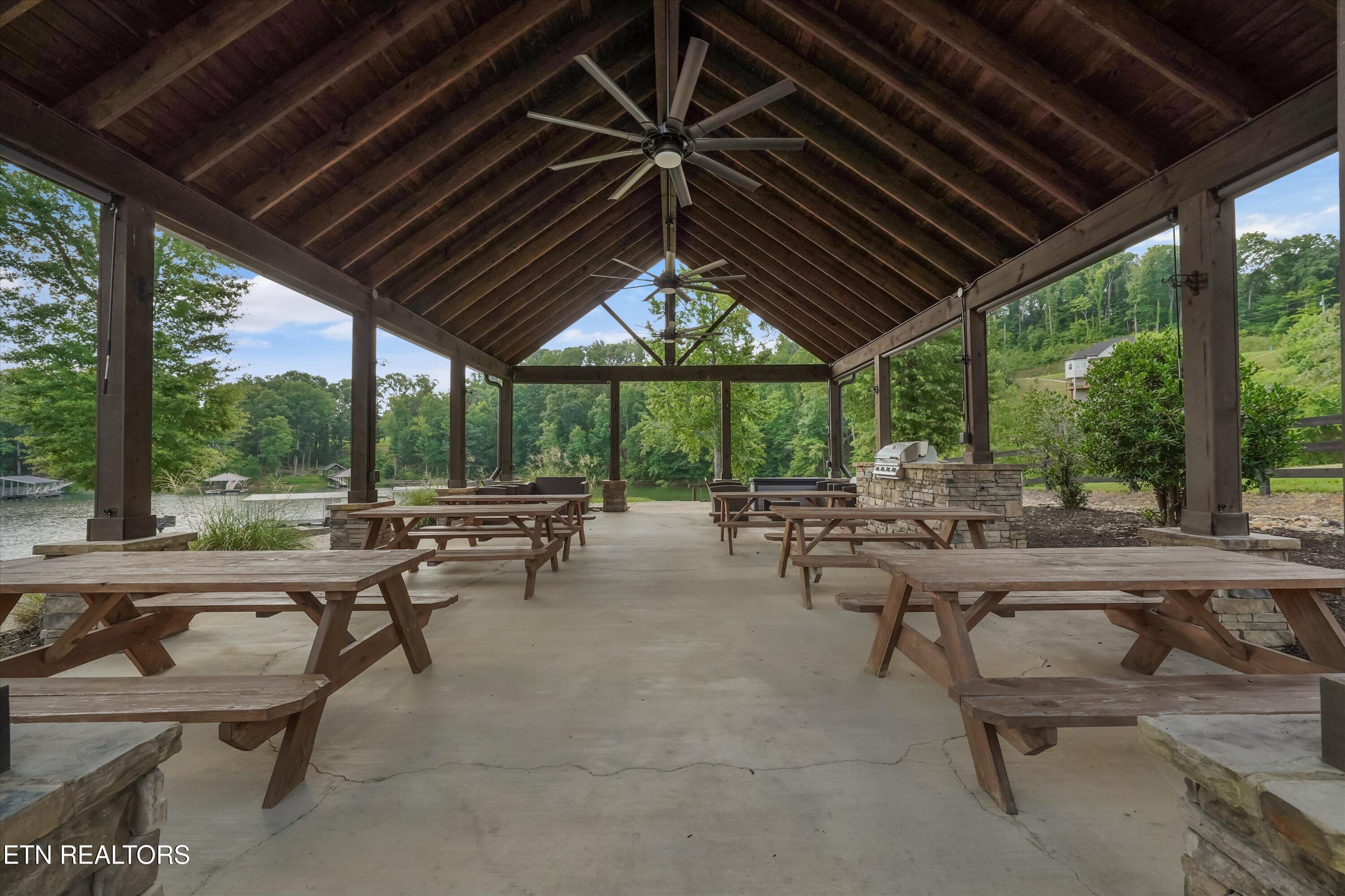 964 Deerwood Drive Dandridge TN 37725