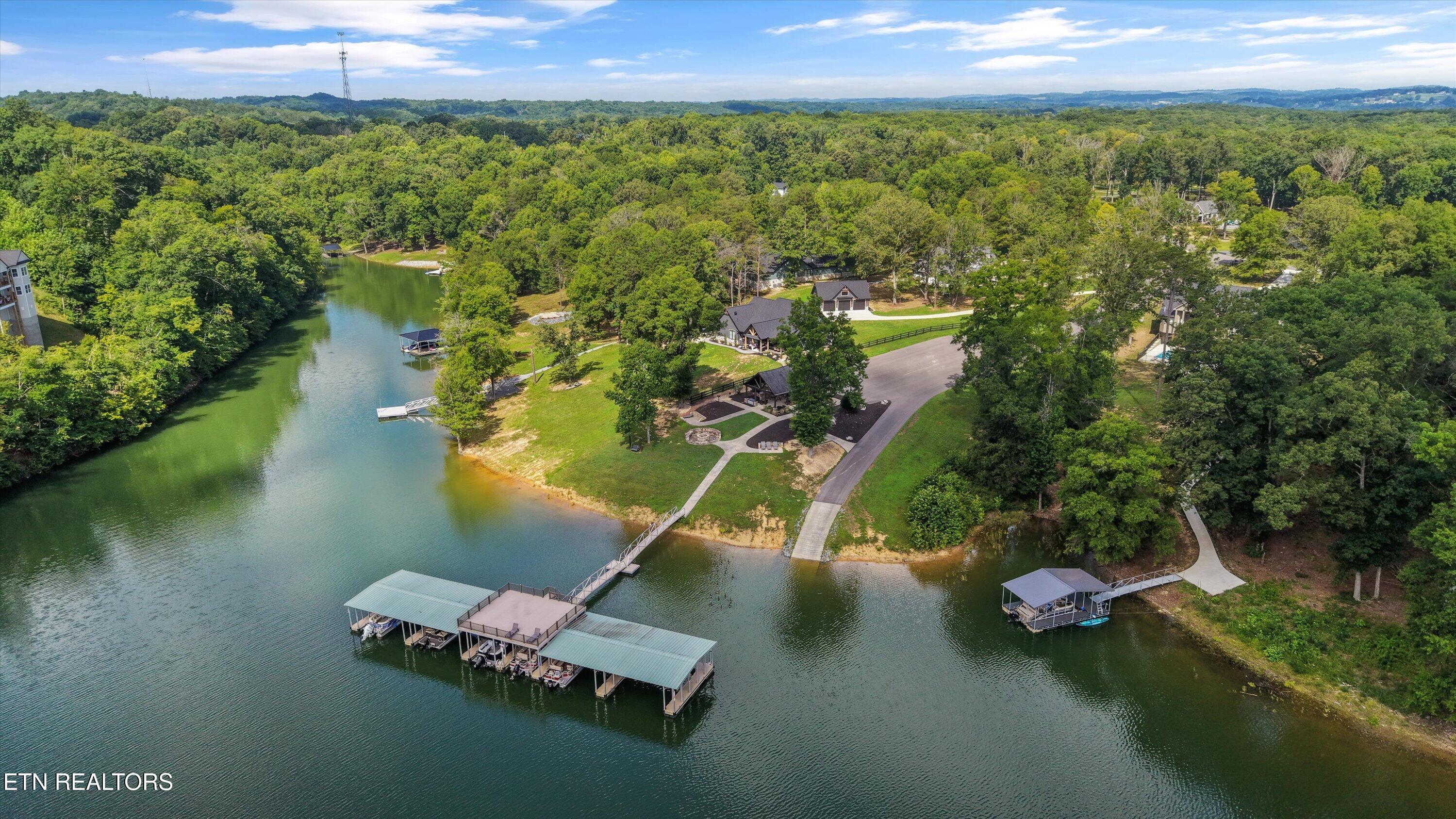964 Deerwood Drive Dandridge TN 37725