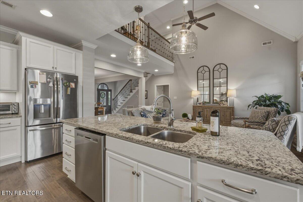 2220 Villa Garden Way Knoxville TN 37932