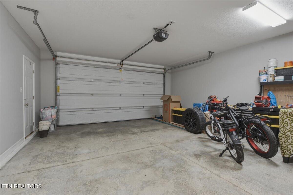 2220 Villa Garden Way Knoxville TN 37932