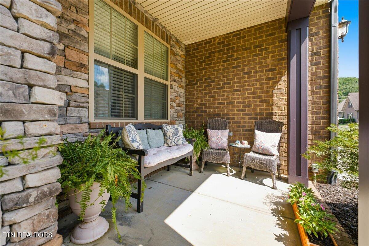 2220 Villa Garden Way Knoxville TN 37932