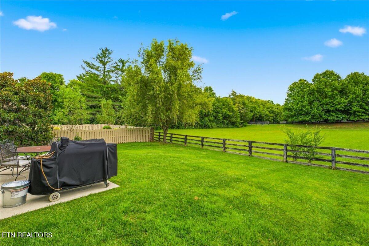 2220 Villa Garden Way Knoxville TN 37932