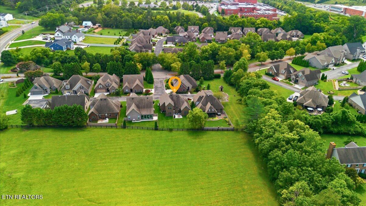 2220 Villa Garden Way Knoxville TN 37932