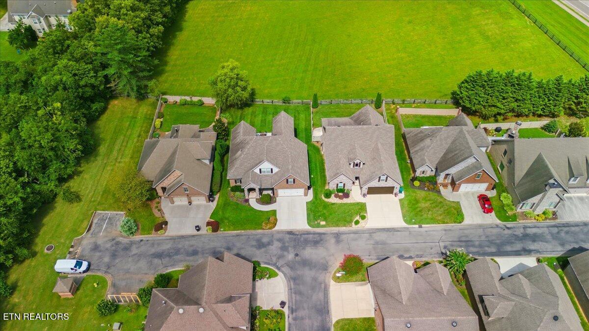 2220 Villa Garden Way Knoxville TN 37932