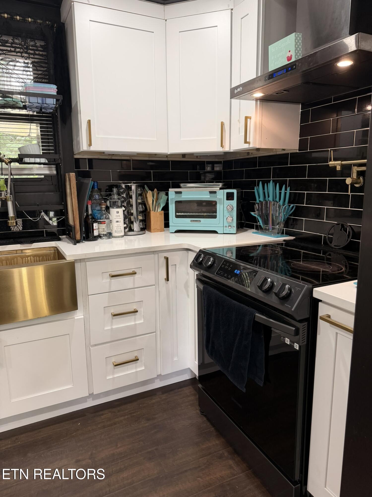 2904 NE Gordon Place Knoxville TN 37918