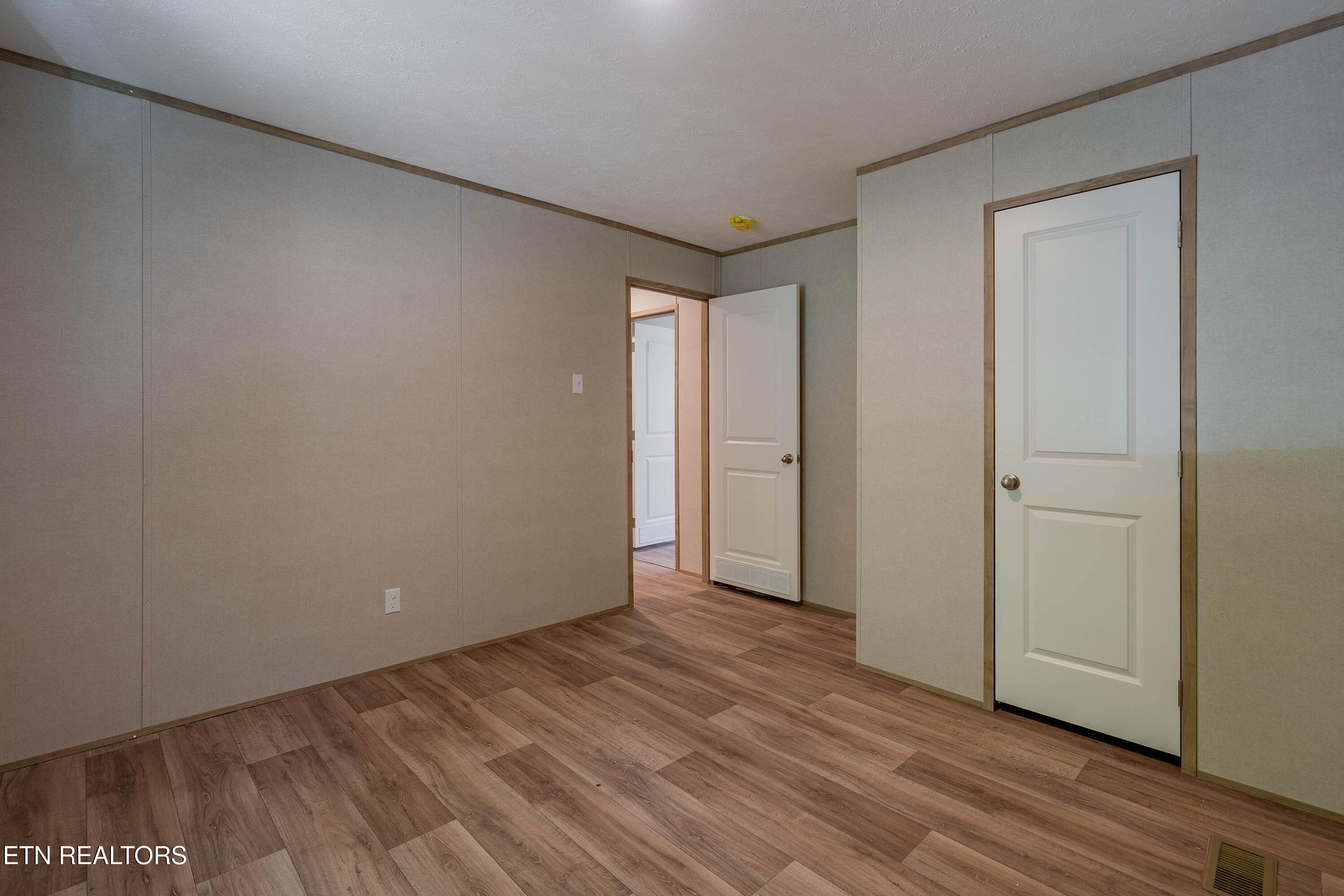 358 Valley Drive Loudon TN 37774
