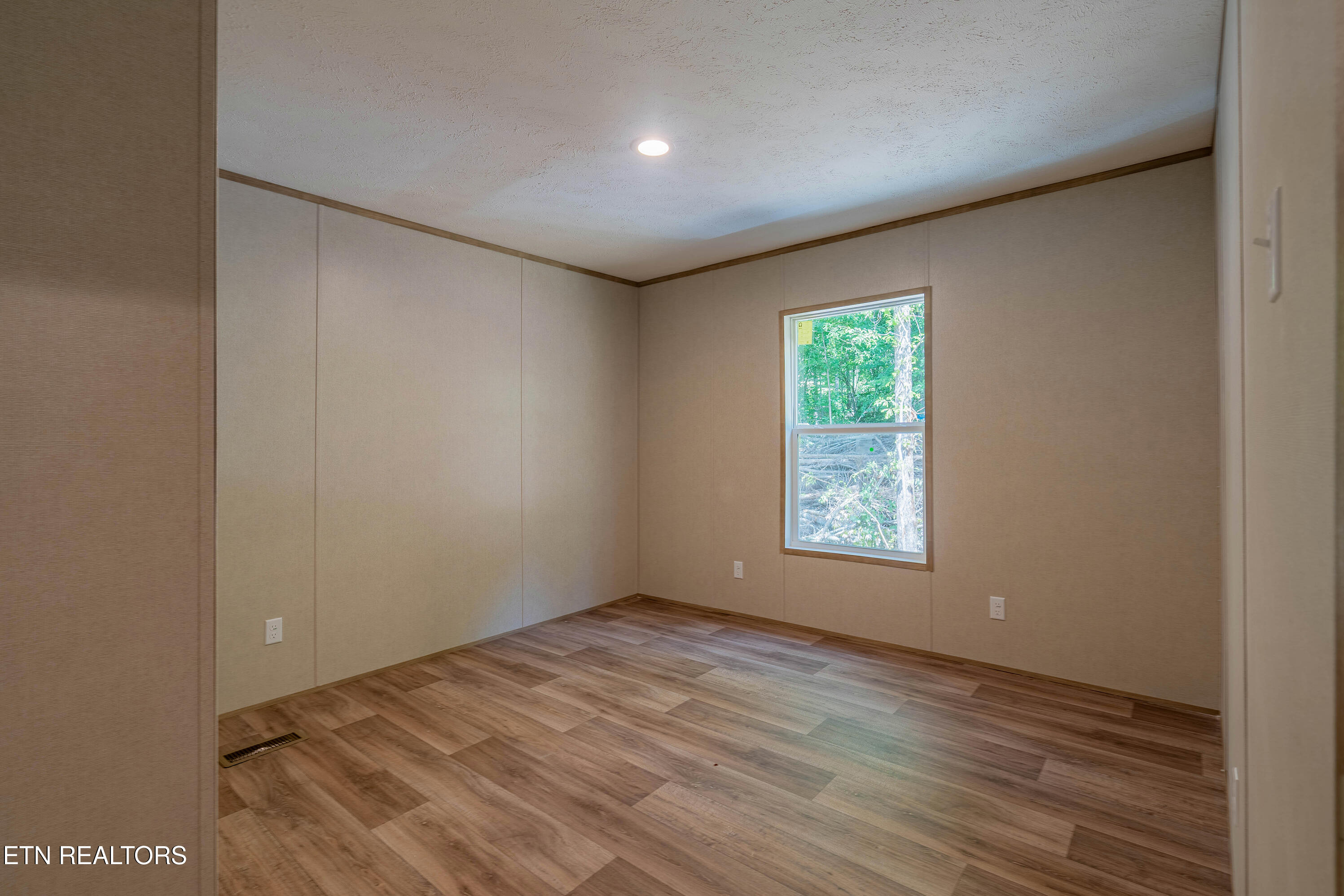 358 Valley Drive Loudon TN 37774