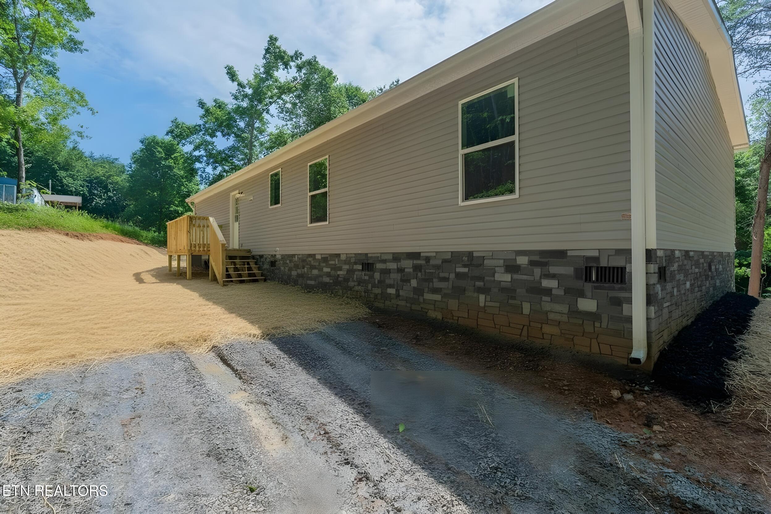 358 Valley Drive Loudon TN 37774