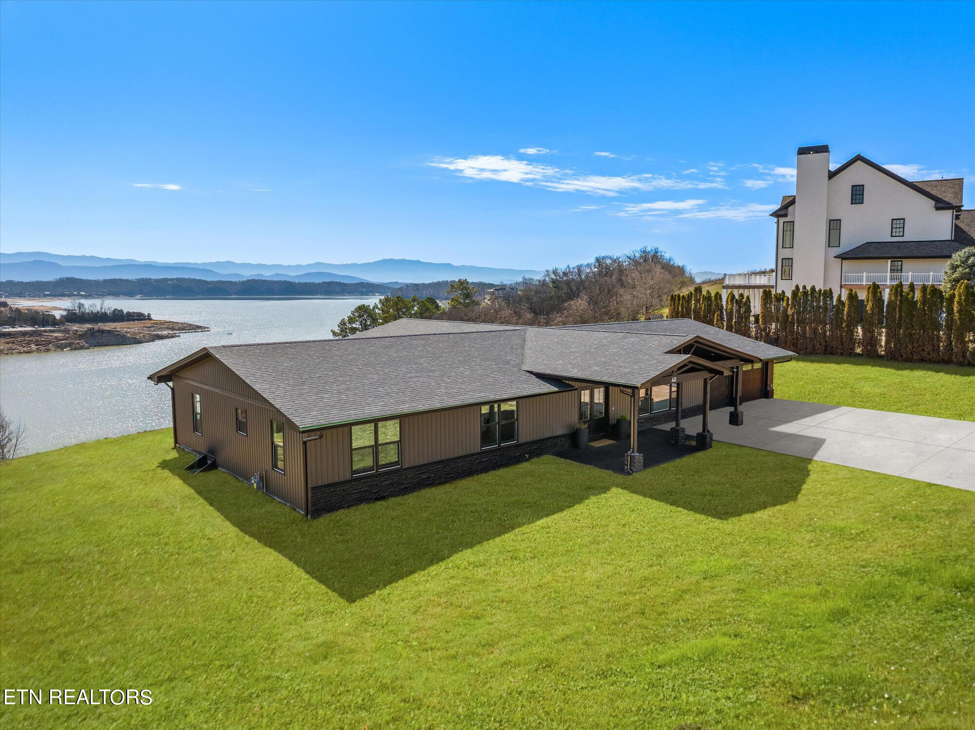 425 Hampton Way Dandridge TN 37725