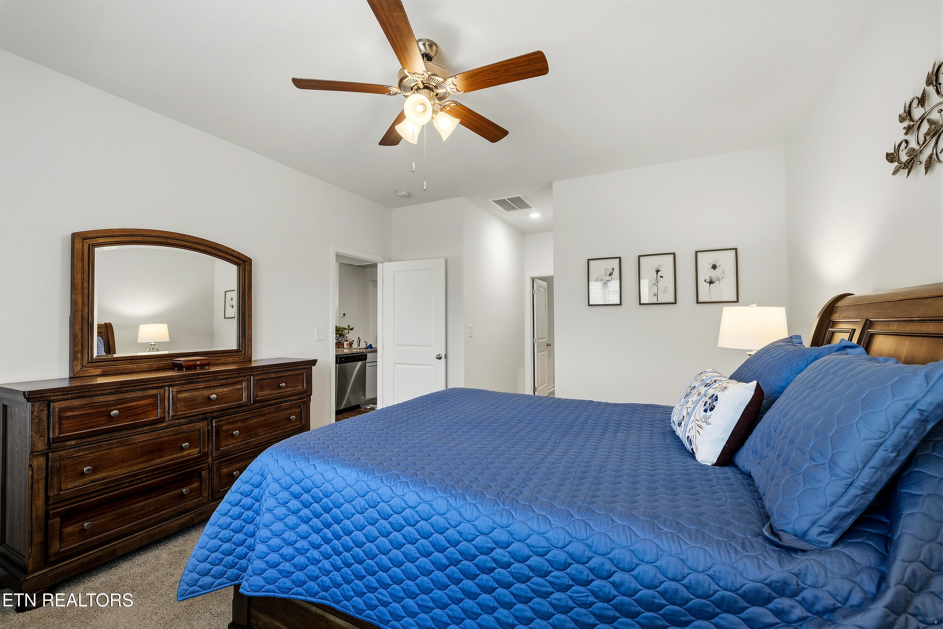 8039 Dennis Fox Lane Knoxville TN 37938