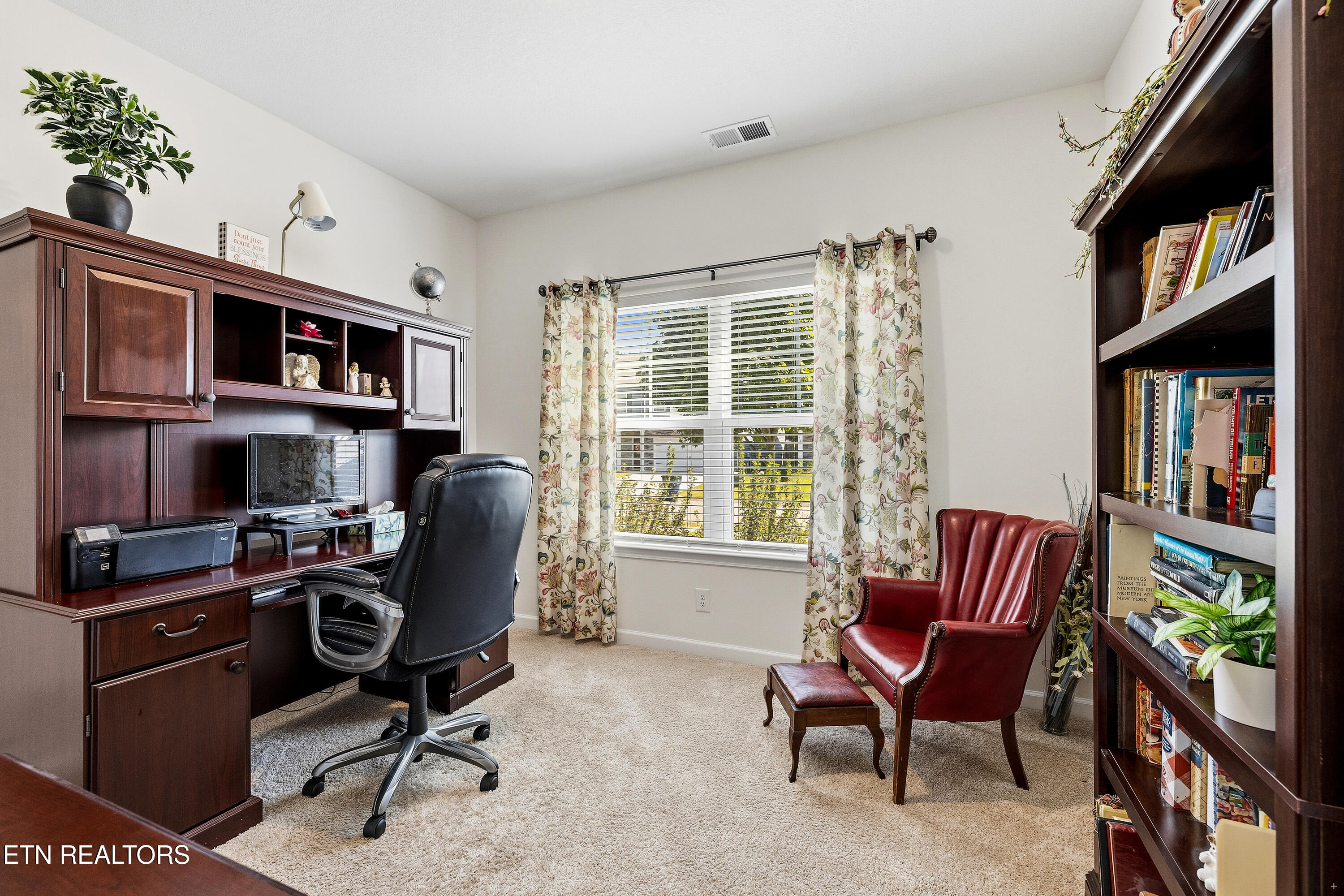 8039 Dennis Fox Lane Knoxville TN 37938