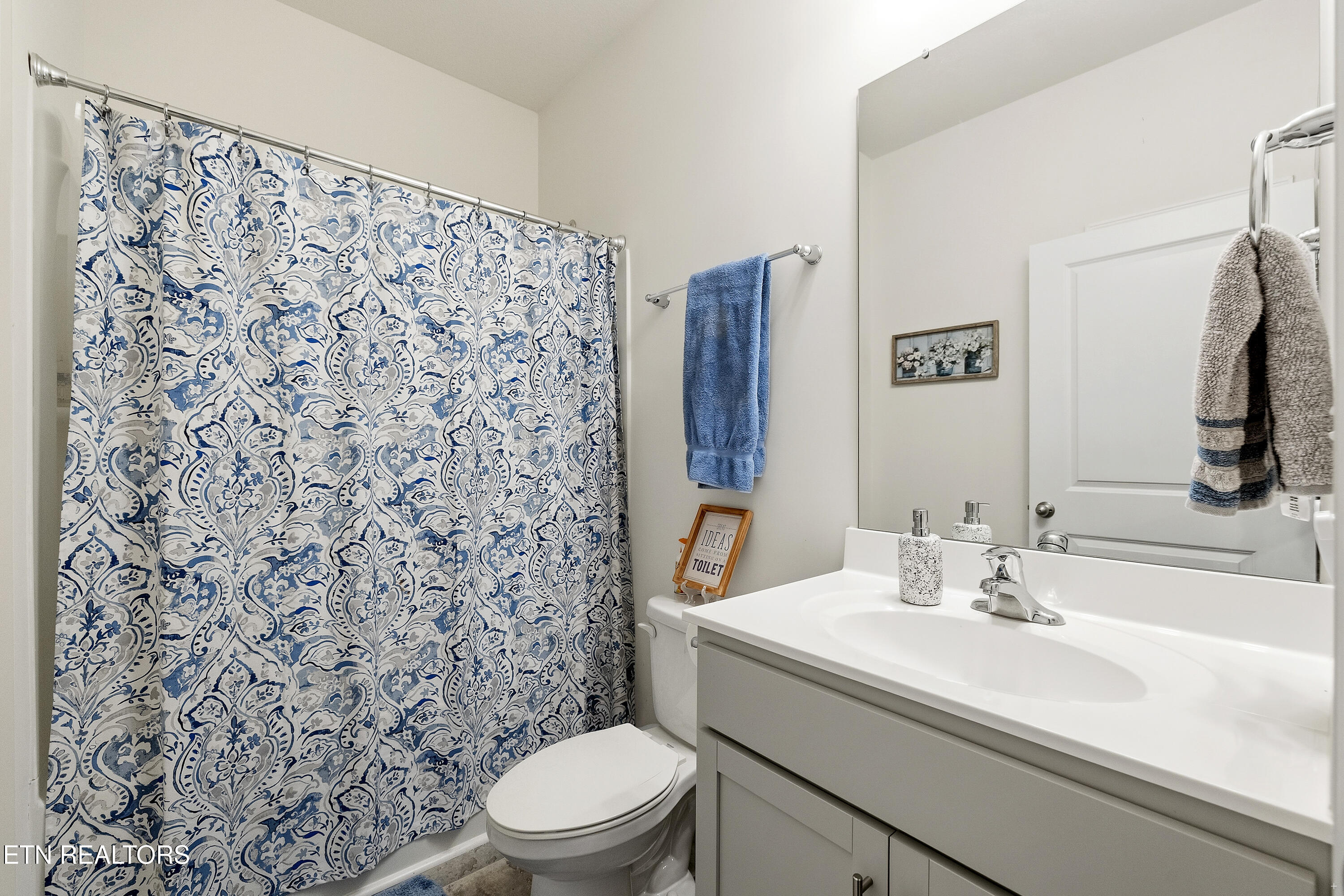 8039 Dennis Fox Lane Knoxville TN 37938